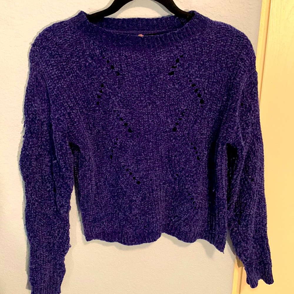 Dark blue size medium sweater from love by design
